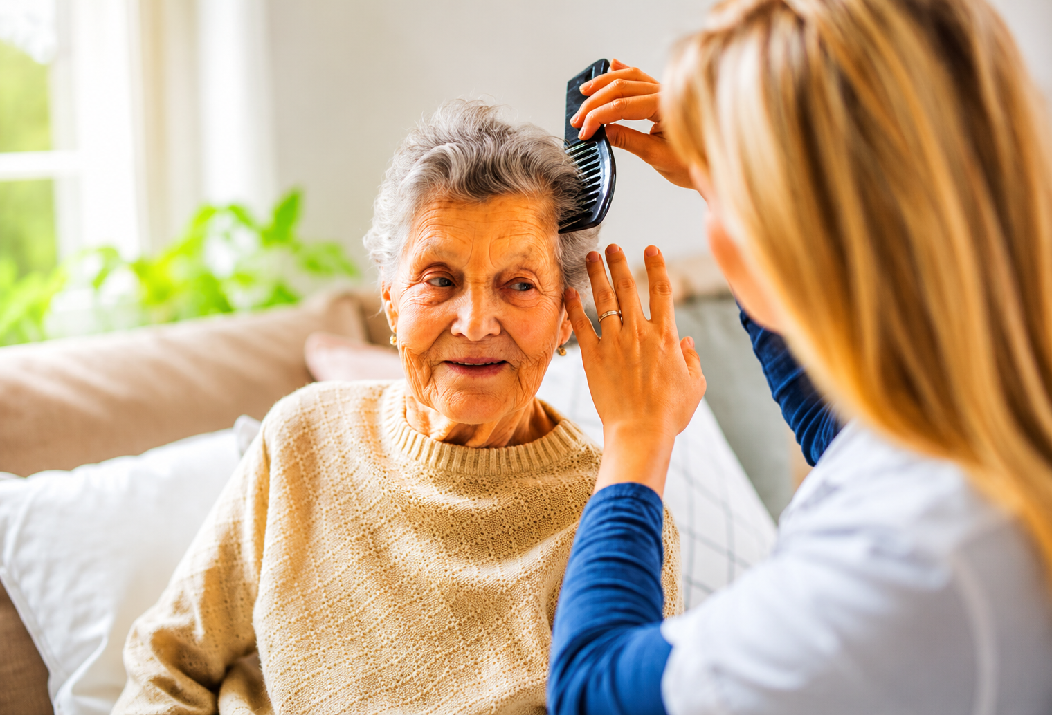 Valleywide caregiver with dementia patient at home in Arizona